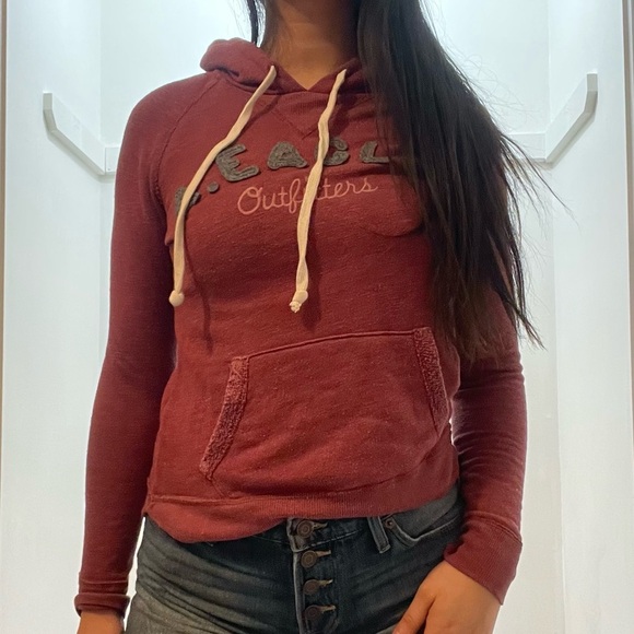 ๐ American Eagle Burgundy Hoodie โ Womenโs Size Small ๐ - Picture 7 of 7